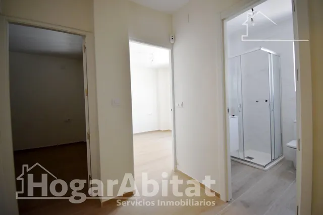 ¡disfruta de una casa reformada y luminosa con impresionante terraza! — 24