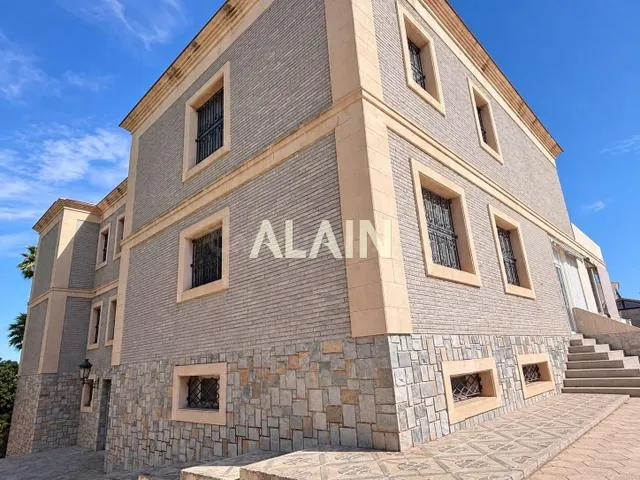 Casa 11 habitaciones 1000m² en venta - Vistahermosa — 5