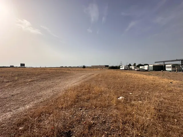 Terreno Industrial en Escuzar - Oportunidad Única por €530,000 — 14