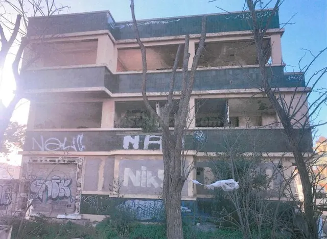 Edificio en Santa María del Águila - foto 4