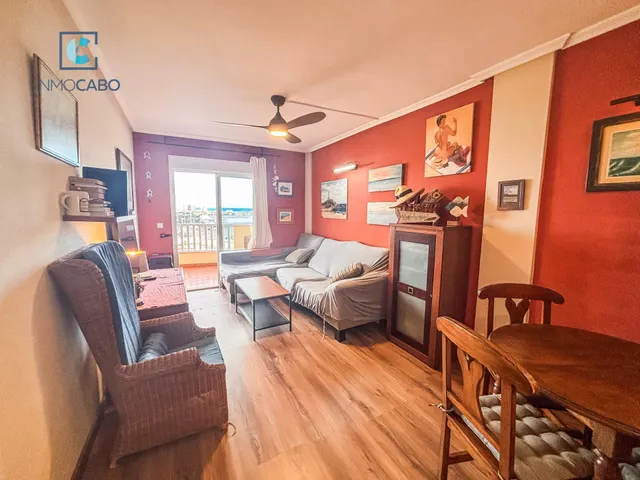 Apartamento con vistas al mar y la montaña en Cala Flores — 6