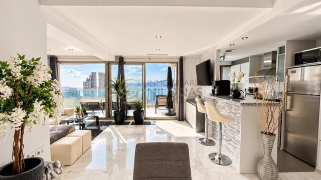 Exclusivo apartamento reformado en la planta 19 de torre lugano – Benidorm — 5