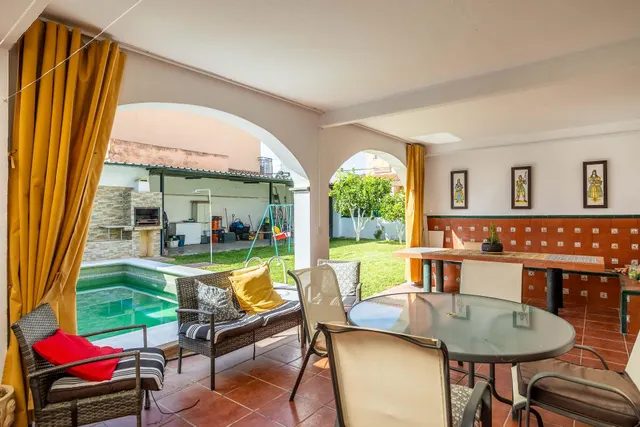 Espaciosa vivienda pareada con jardín, piscina, garaje y gran terraza en Mairena del Aljarafe — 10