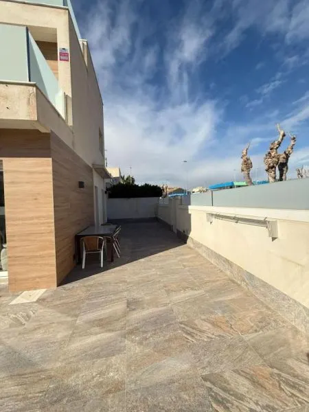 Casa 4 habitaciones 150m² en venta - Zona Pueblo - foto 5