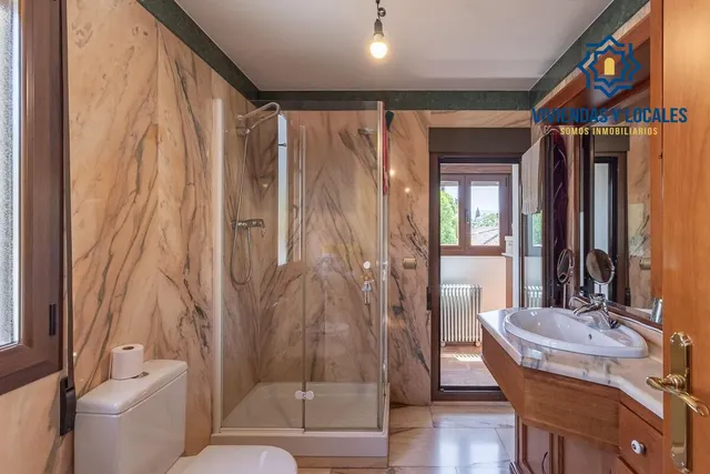 Chalet Exclusivo en Camino Bajo de Huétor — 19