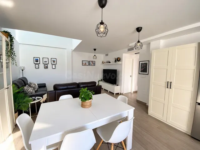 ÁTICO CON 55 m2 DE SOLÁRIUM PRIVADO, PARKING, TRASTERO Y LIC - foto 5
