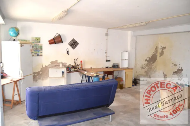 “Oportunidad: local de 56 m2 en pleno Raval de Crist" — 9