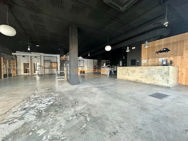 SE ALQUILA LOCAL COMERCIAL EN EL PARQUE EMPRESARIAL!! — 3