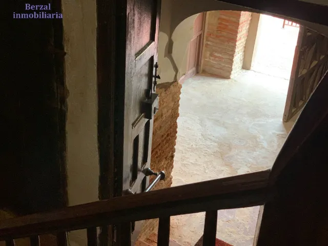 Casa de pueblo en venta en Entrena. Para reformar, con muchas posibilidades, — 18