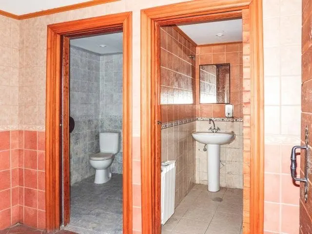 EDIFICIO HOSTELERO EN BUSMAYOR — 7