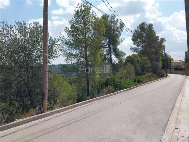 SE VENDE TERRENO URBANO EN VILADECAVALLS — 9