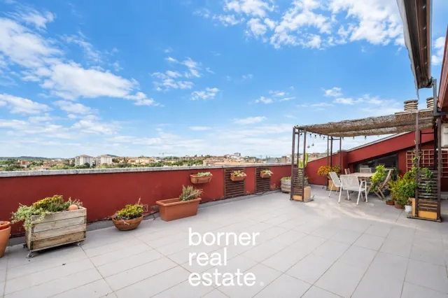 Ático dúplex con gran terraza, piscina y parking en Coll Fav - foto 3