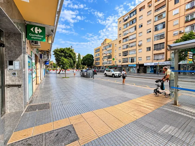 Local Comercial Reformado en Alquiler - Gamarra, Málaga — 7