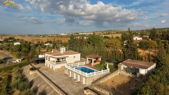 Casa de campo con piscina, privacidad y espectaculares vistas a la Sierra — 4