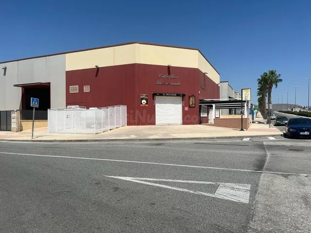 RESTAURANTE EN VENTA EN EL" POLIGONO DE FORTUNA"