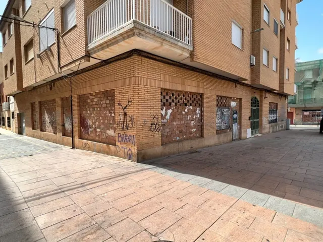 LOCAL COMERCIAL EN ALQUILER EN EL CENTRO DE LA UNÓN — 15