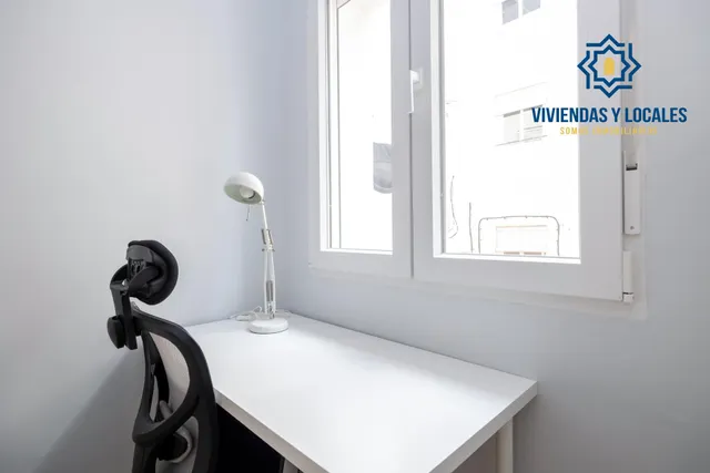 Piso reformado en zona Zaidin — 18
