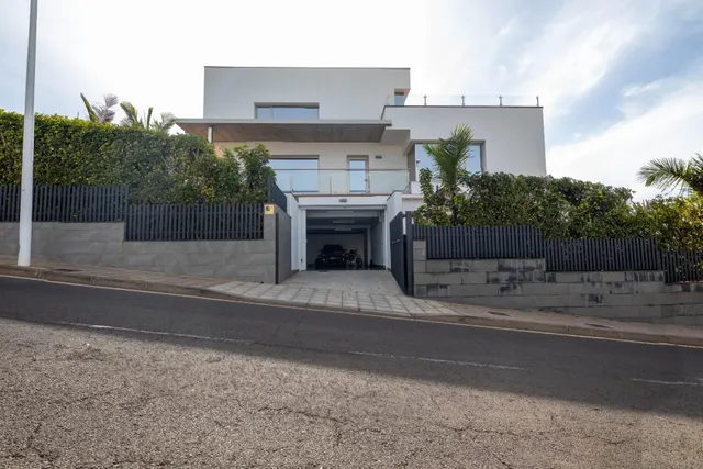 VILLA DE LUJO EN LA OROTAVA — 26