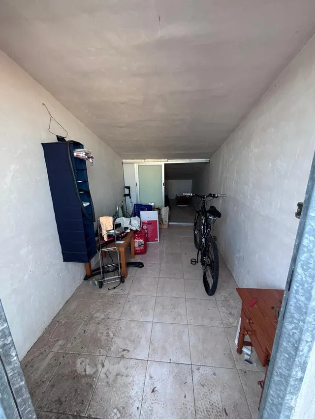 Edificio levante pueblo — 18