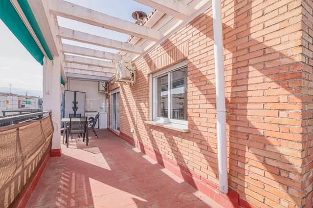 ÁTICO TOTALMENTE REFORMADO DE 3 DORMITORIOS Y EQUIPADO LISTO PARA VIVIR CON VISTAS DESPEJADAS EN LA MEJOR ZONA DEL CERRILLO DE MARACENA — 30