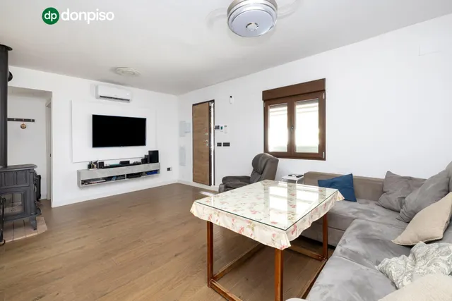 Chalet en parcela urbana de 833 metros. — 11