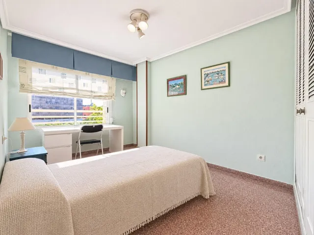 Vivienda con vistas a Plaza América, 3 dormitorios y garaje incluido — 26