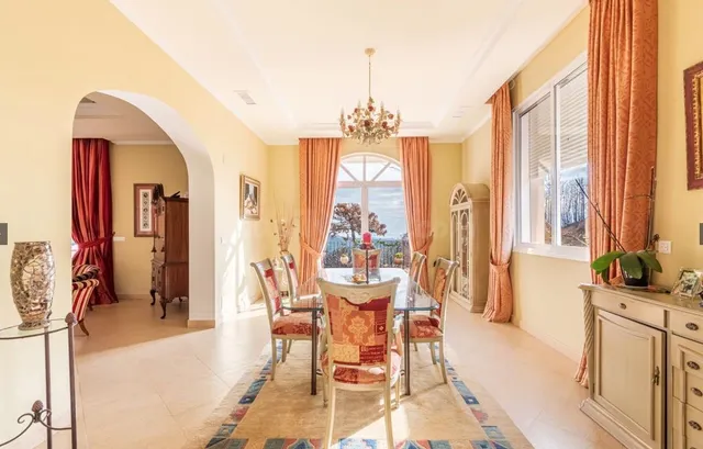 Fantástica villa espaciosa en Forest Hills Estepona - foto 5