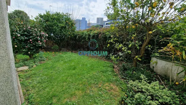 Chalet adosado con jardín y piscina en Avda. da Pasaxe, a 60 - foto 4