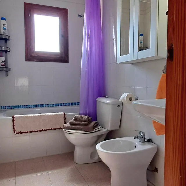 Amplia vivienda en urbanización con aparcamiento y piscina — 39