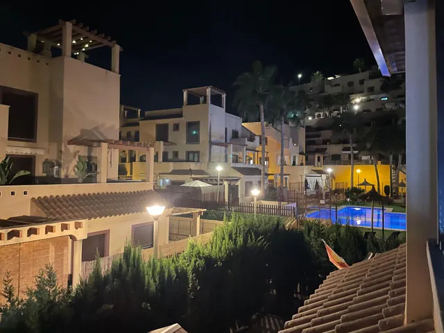 Piso en urbanización los collados — 26