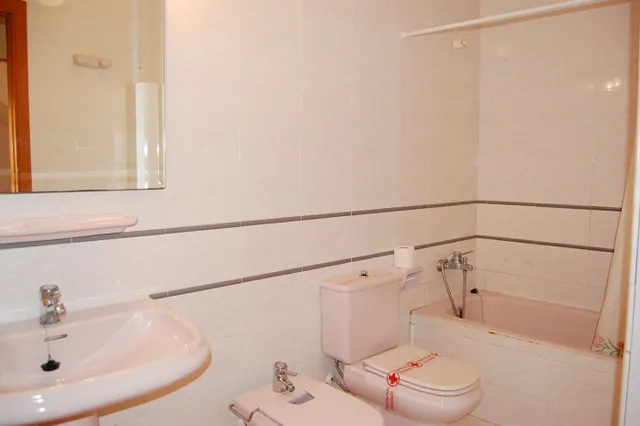 Chalet de 120 m2 con 4 habitaciones dobles y piscina — 16