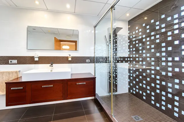 Espectacular chalet con piscina en orihuela centro — 25