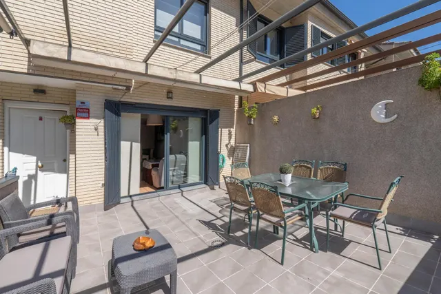 VENTA DE EXCLUSIVA CASA EN CARRETERA DE LA SIERRA - GRANADA — 18