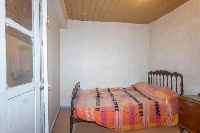 Casona montañesa y cuadra de piedra — 17