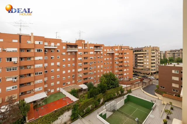 Piso de dos dormitorios en Sanders, en urbanización privada con piscina, pistas de padel, plaza de garaje y trastero — 34