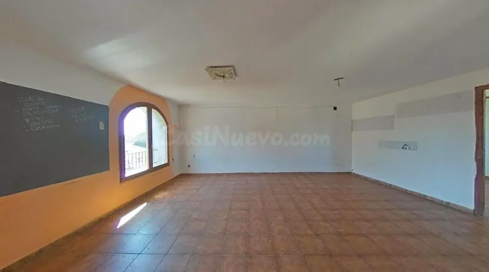 Chalet adosado en venta.