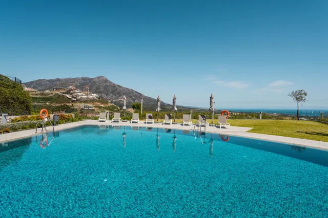 DUPLEX DE LUJO EN REAL DE LA QUINTA BENAHAVIS — 10