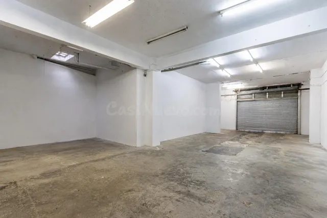 LOCAL EN VENTA EN CARRER COMÈDIES, PLENO CENTRO DE SABADELL - foto 2