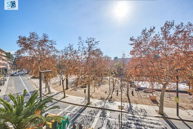 Residencia exclusiva en Paseo del Salón con vistas despejadas — 26