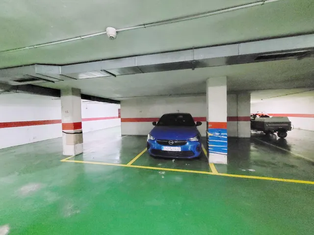 PLAZA DE GARAJE PARA COCHE EN VENTA EN CAROLINAS ALTAS — 2