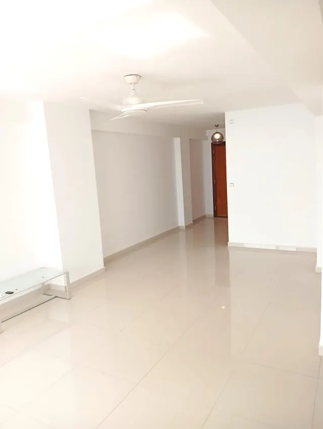 Amplio y luminoso piso de 3 dormitorio con impresionantes vistas al mar en la Carihuela, Torremolinos — 22