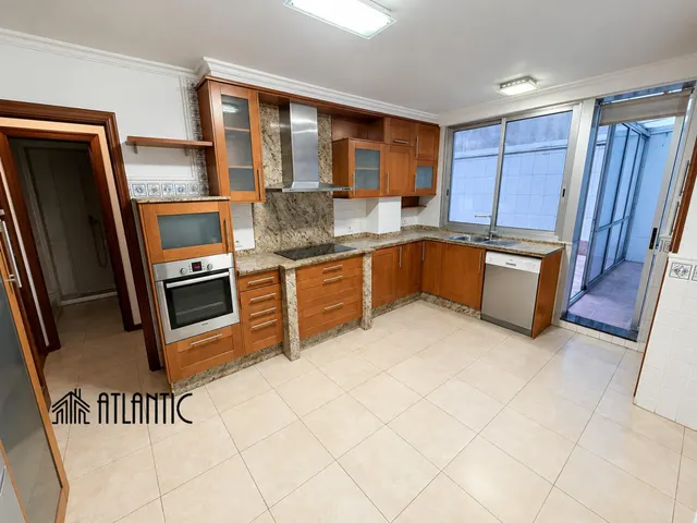 Piso 4 habitaciones 135m² en venta - Corte Inglés — 12