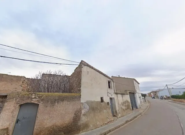Se vende casa OKUPADA en Avda de la Constitucion 19 Lumpiaqu - foto 2