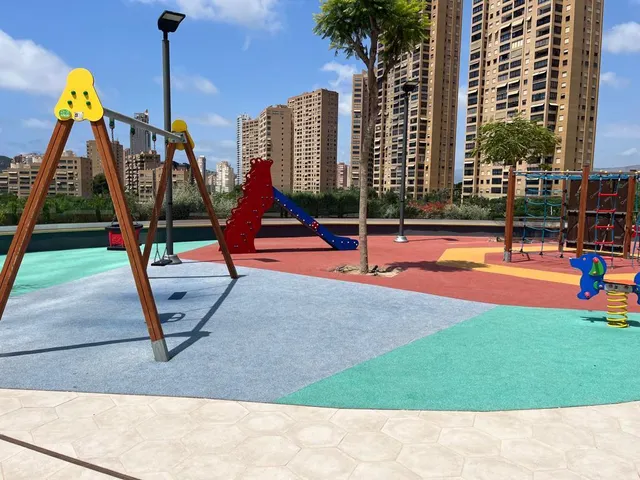 Se vende precioso apartamento en Benidorm con 2 dormitorios, parking y trastero — 29