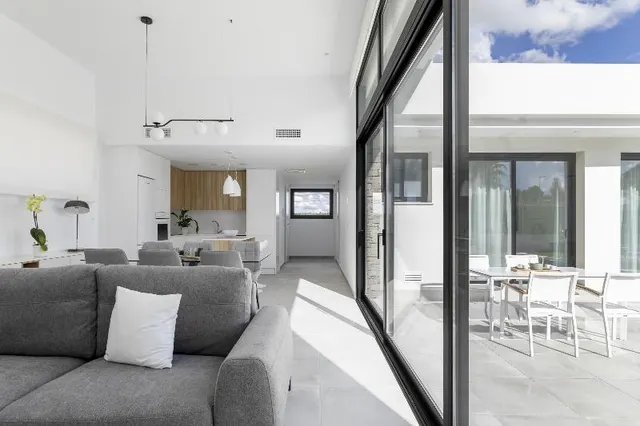 Villas espaciosas con piscina privada, en construcción, en un entorno natural muy privilegiado — 11