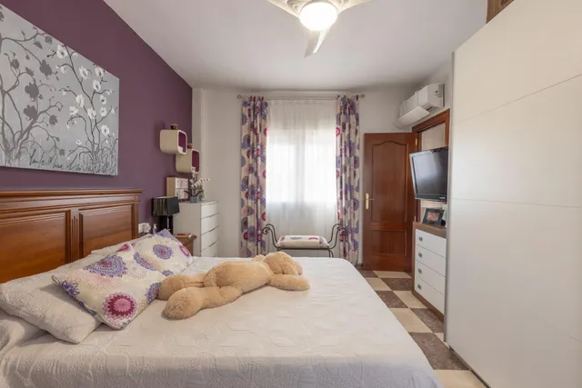 Casa en Armilla con terraza, patio y amplia cochera — 17
