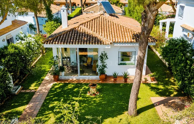 Increible chalet en costa sancti petri — 4
