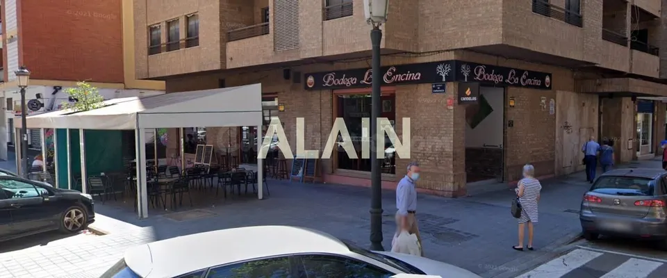 Local de restauración con terraza junto Av. Aragón | 140 m2
