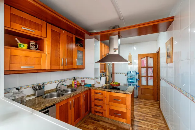 ¡descubre este ático con amplía terraza, garaje y trastero! — 12