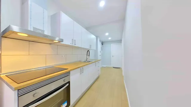 habitación  en piso en el centro de Alicante — 11